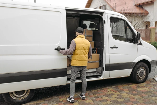 Wynajem auta + ekipy do pomocy, Transport Mebli, Przeprowadzki biur i firm...